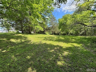 88 Lucie Ln, Valley Park, MO 63088