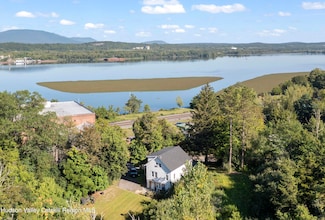 15 Main St, Germantown, NY 12526