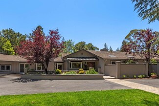 24288 Dawnridge Dr, Los Altos Hills, CA 94024