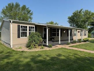 210 N Grant St, Green City, MO 63545