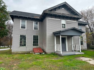 26 Woodstock Ave, Rutland, VT 05701