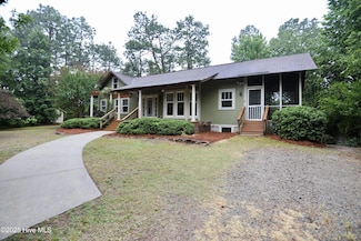 5866 U S 1, Vass, NC 28394