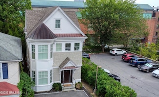 3 Benedict Ct, Greenwich, CT 06830
