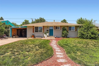 3775 S Green Ct, Englewood, CO 80110