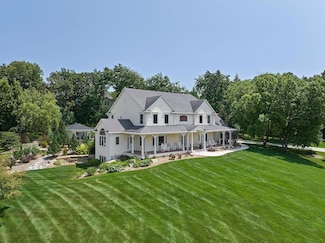 956 Hunters Point Ln SW, Rochester, MN 55902