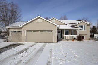 555 140th Ave NW, Andover, MN 55304