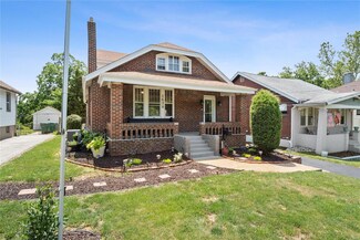 2628 Walton Rd, Saint Louis, MO 63114