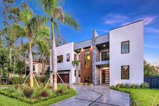 527 W Davis Blvd, Tampa, FL 33606