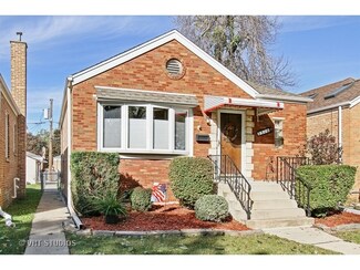 2310 Park Ave, Riverside, IL 60546
