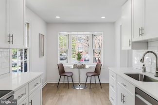 2111 N Lincoln St, Arlington, VA 22207