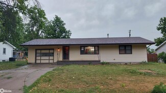 1603 Birchwood Dr, Red Oak, IA 51566