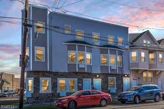 167 Smith St Unit 1L, Elizabeth, NJ 07201
