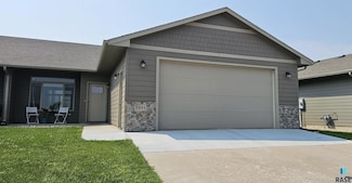 3501 E Chatham St, Sioux Falls, SD 57108