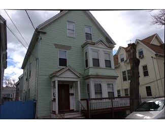 98 Warren St, Lynn, MA 01905