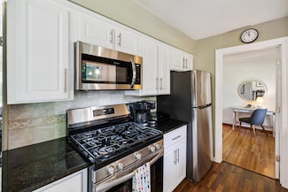 1182 Autumn St, Saint Paul, MN 55113