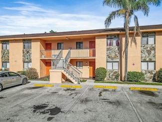 2700 Park Windsor Dr Unit 711, Fort Myers, FL 33901