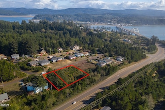 1822 NW View Ridge Dr, Waldport, OR 97394