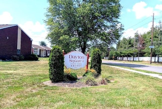4 Lincoln Ln Unit F4, South Brunswick Township, NJ 08810