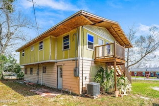 819 Russ Lake Dr, Panama City, FL 32404