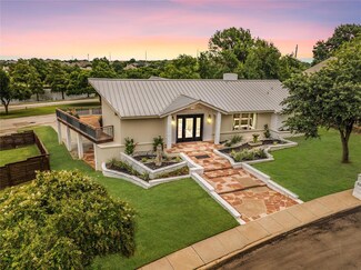 3114 Cortez Ct E, Irving, TX 75062