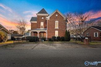104 Myrtle Place, Stevenson, AL 35772
