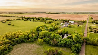 741 N Meridian Rd, Belle Plaine, KS 67013