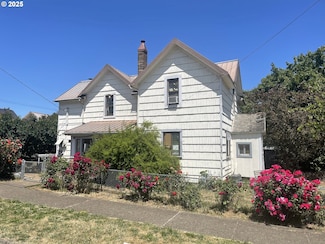112 NE 1st St, Willamina, OR 97396