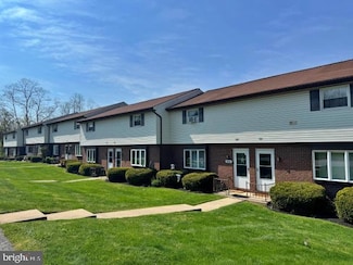 235 Catalpa Ln, Red Lion, PA 17356