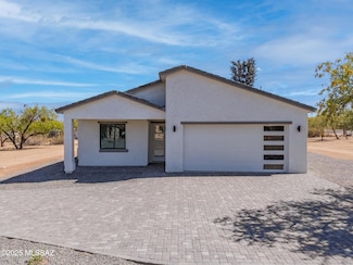 991 W Calle de Marzo, Green Valley, AZ 85614