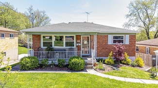 5782 Kroegermount Dr, Cincinnati, OH 45239