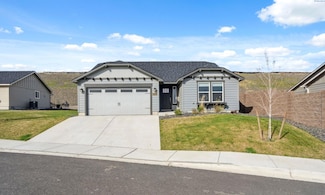 6834 W 25th Ave, Kennewick, WA 99338