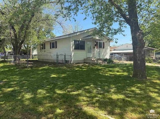 1310 W 17th St, Junction City, KS 66441