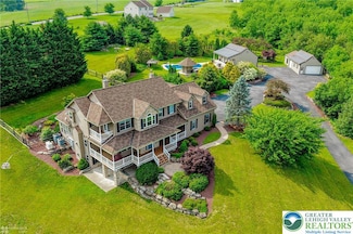 3075 Rockdale Rd, Slatington, PA 18080