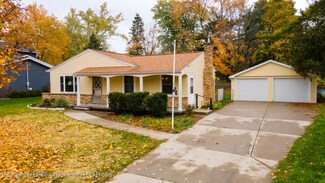 5898 Bayonne Ave, Haslett, MI 48840