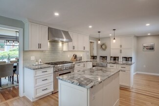 63 Pine Hill Rd, Bedford, MA 01730