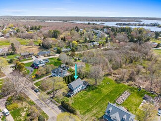 163 Elm St, Stonington, CT 06378