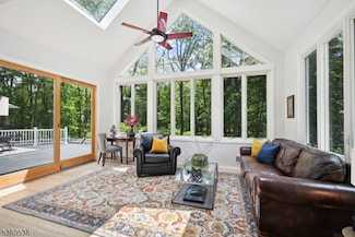 1 Colby Farm Rd, Chester, NJ 07930