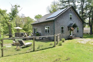 16 Biscuit City Rd, Kenyon, RI 02836