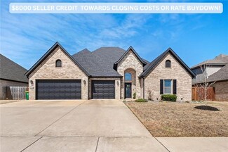 1340 Little Osage Ln, Centerton, AR 72712