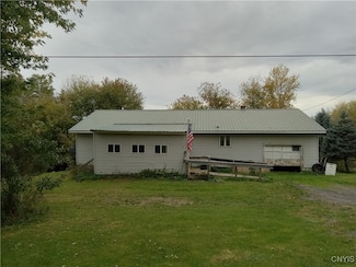 11589 Ferris Rd, Cato, NY 13033