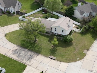24 Shaw Ct, Saint Charles, MO 63304