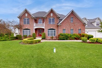 616 Indian Trace, Woodstock, IL 60098