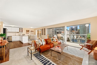 1740 Melrose Ave Unit 601, Seattle, WA 98122