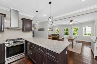 200 Elliot St Unit 1, Newton Upper Falls, MA 02464