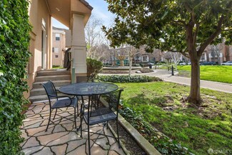 157 Jasmine Ct, Mountain View, CA 94043