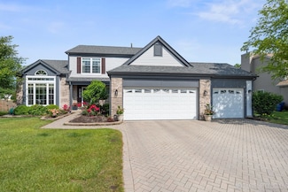 316 Cornwall Ave, South Elgin, IL 60177
