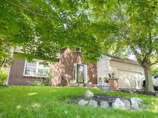 9001 Hickory Knoll Blvd, Fort Wayne, IN 46825