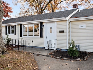 220 Water St, Framingham, MA 01701