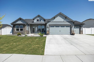 6215 Berea Ln, Pasco, WA 99301