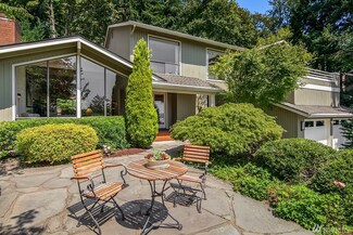 8337 E Mercer Way, Mercer Island, WA 98040